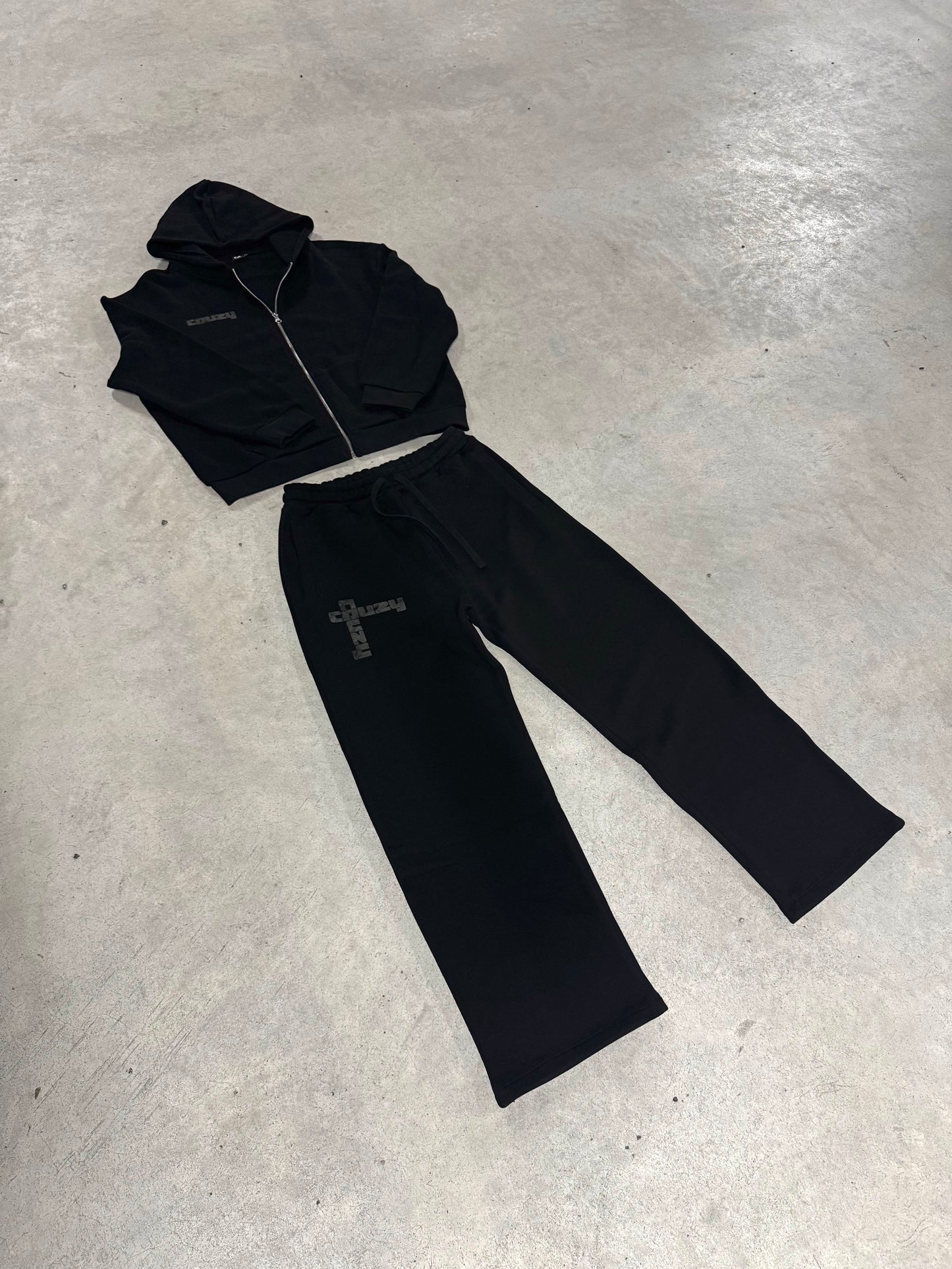 couzy tracksuit black