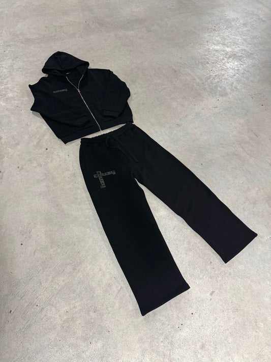 couzy tracksuit black